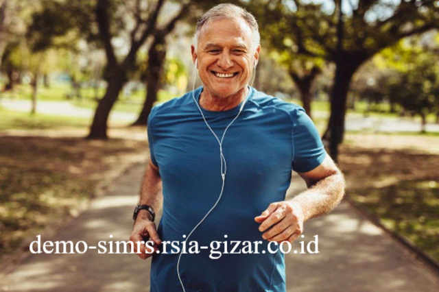 Memperkuat Otot Sebagai Investasi Gerak di Masa Tua