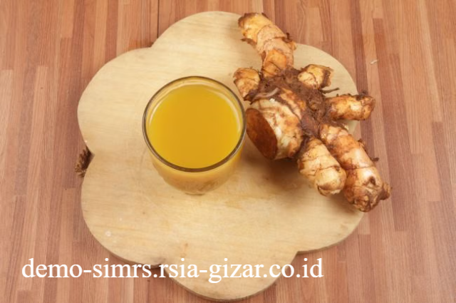 Manfaat Zat Kurkuminoid Rimpang Temulawak Mempercepat Pengosongan Lambung Guna Mengatasi Gejala Perut Kembung Pasien